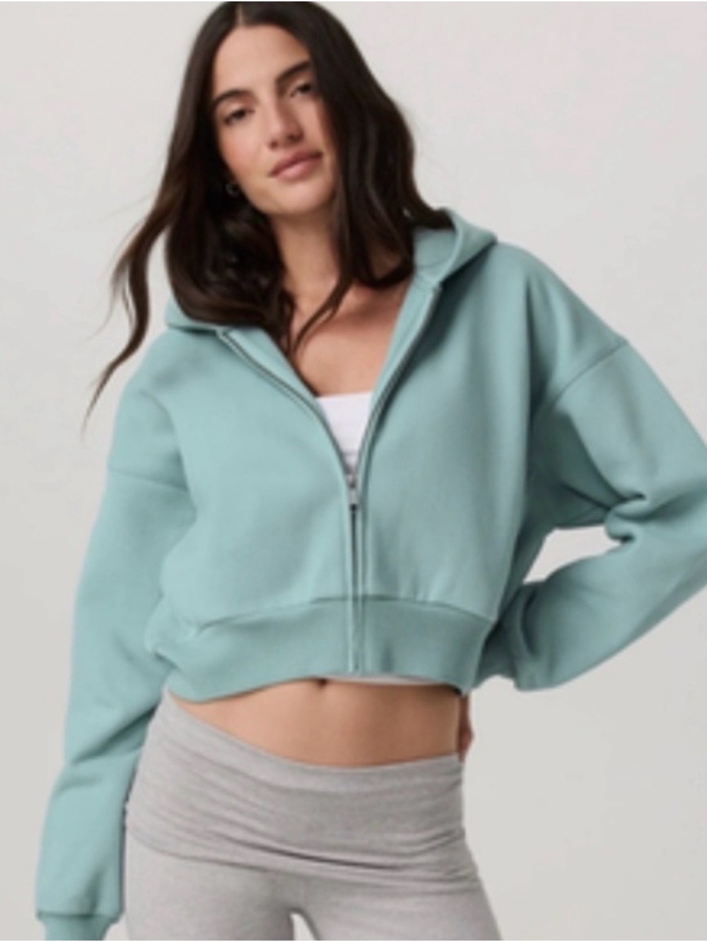 Vuori Restore Mini Full Zip NWOT